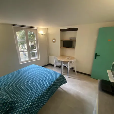 A Cherbourg-en-cotentin, 15 M² * 瑟堡