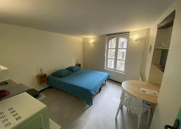 A Cherbourg-en-cotentin, 15 M²