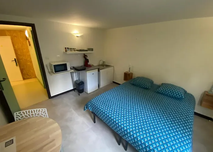 A Cherbourg-en-cotentin, 15 M² 瑟堡