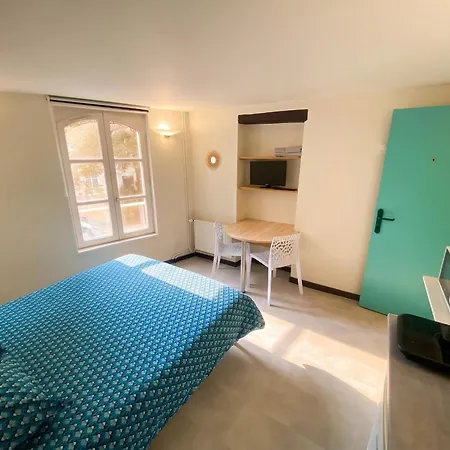 A Cherbourg-en-cotentin, 15 M²